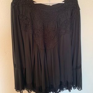 Black Flow Tunic Top
